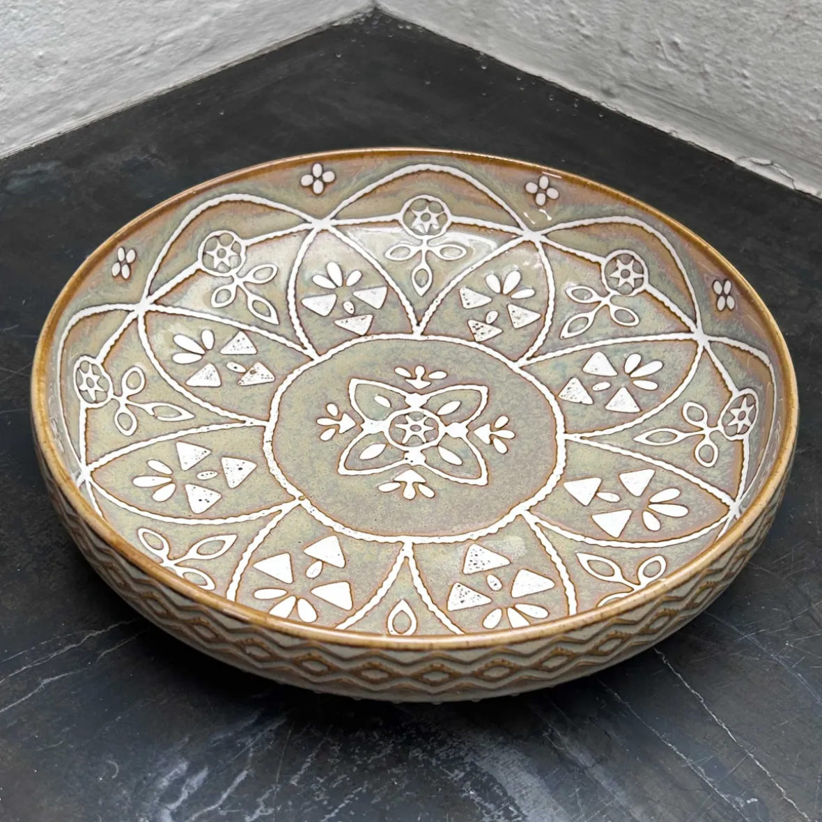Pastatallerken ''Isa'' - grøn/brun